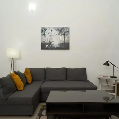 Turistico Centro Monumental -- * Caces